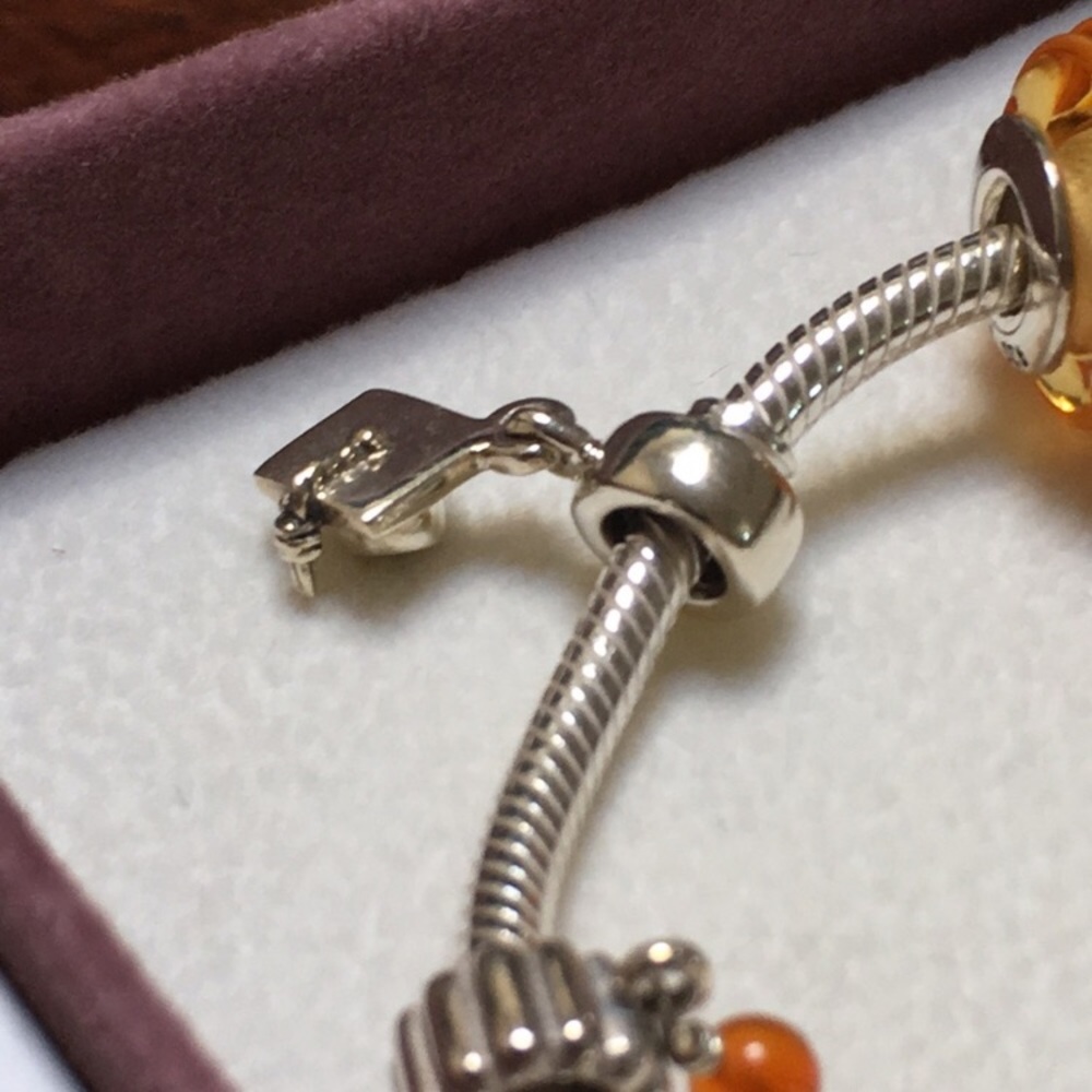 NEW Pandora Charm - Grad cap